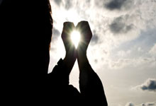 球队热情高涨，致力夺取胜利——燃情赛季的每一步